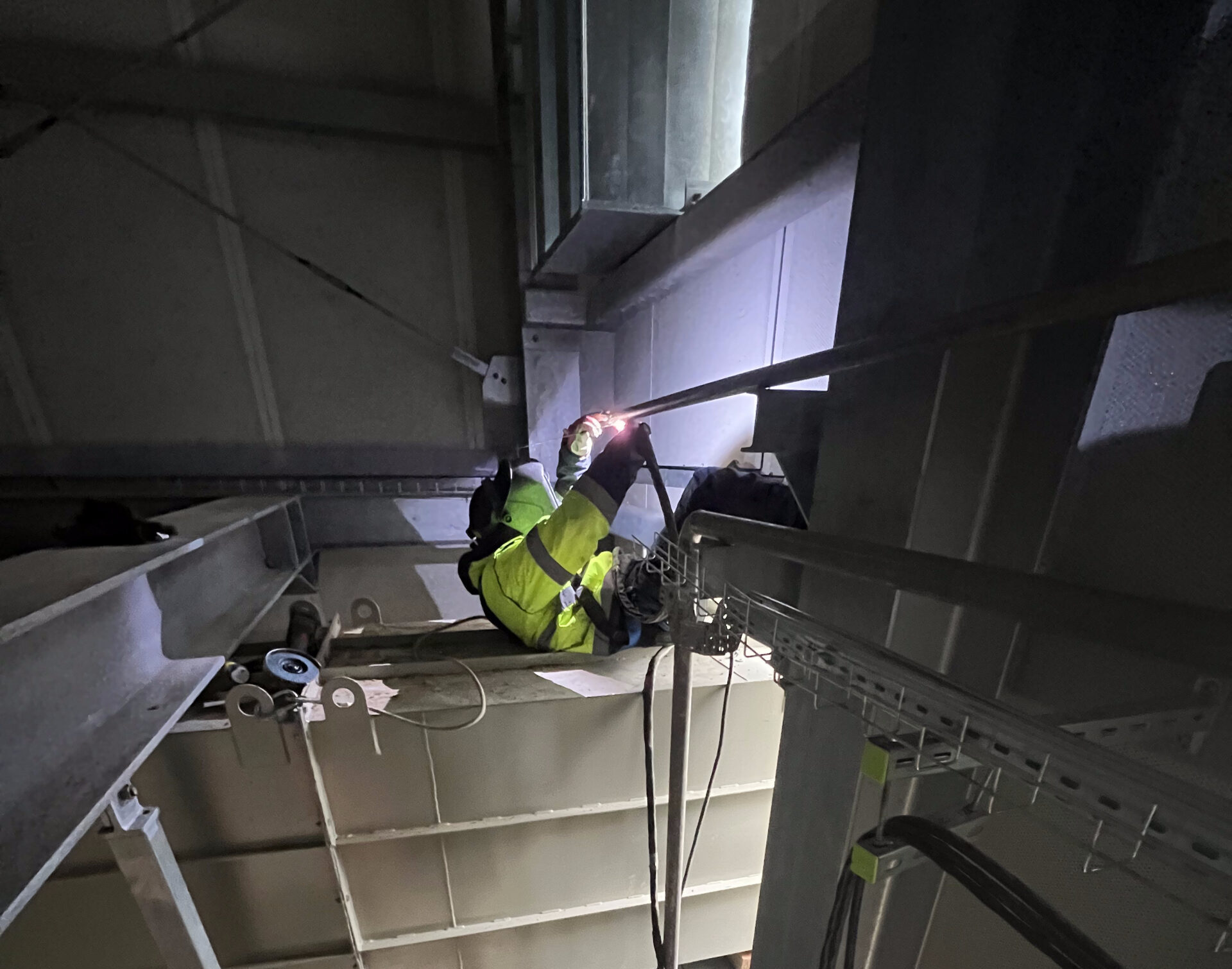 2-9c704b89 — kopia